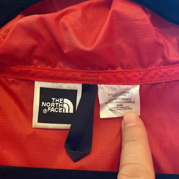 The North Face Men's Red Jacket - Picture 3 of 6